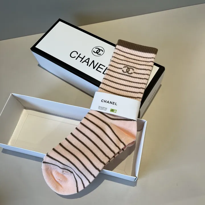 スーパーコピー シャネル 靴下