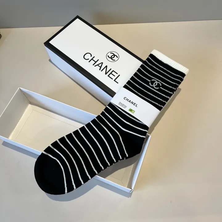 スーパーコピー シャネル 靴下