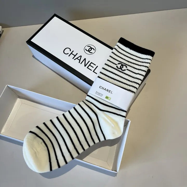 スーパーコピー シャネル 靴下
