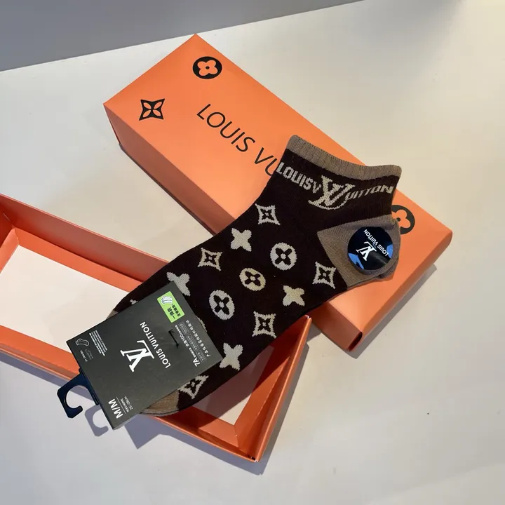 スーパーコピー ルイヴィトン 靴下