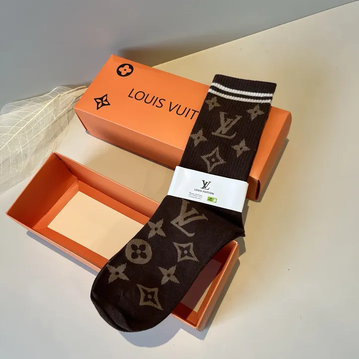 スーパーコピー ルイヴィトン 靴下