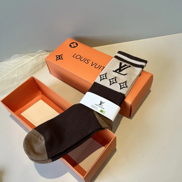 スーパーコピー ルイヴィトン 靴下
