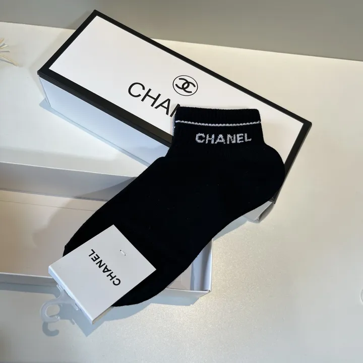 スーパーコピー シャネル 靴下