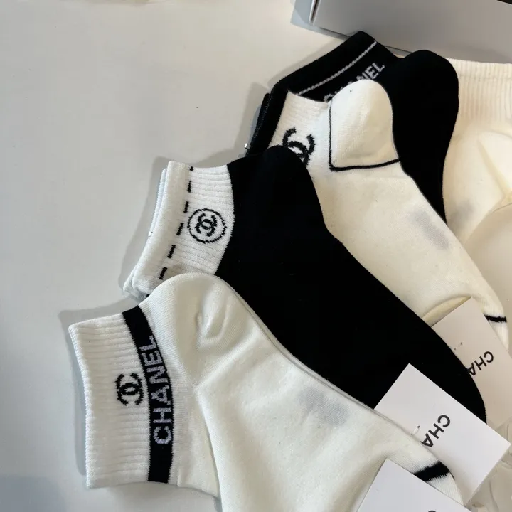 スーパーコピー シャネル 靴下