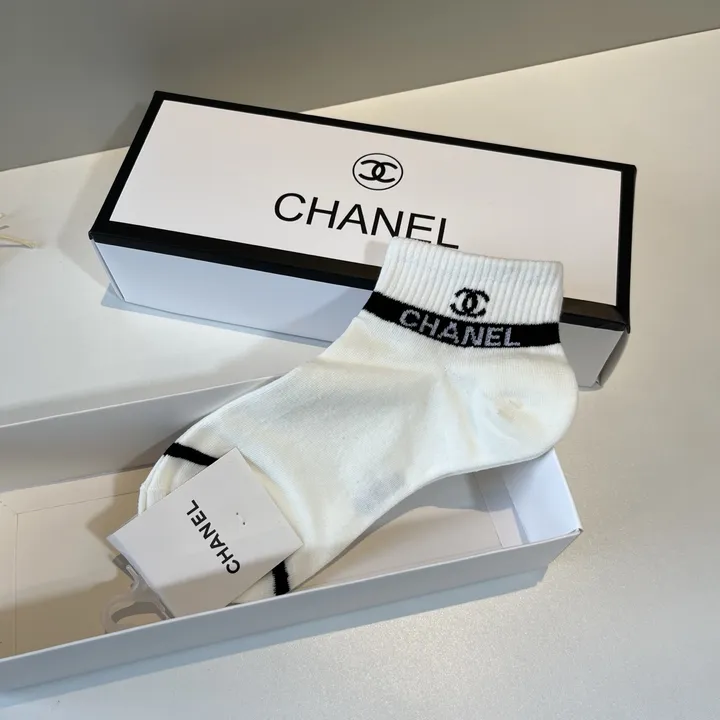 スーパーコピー シャネル 靴下