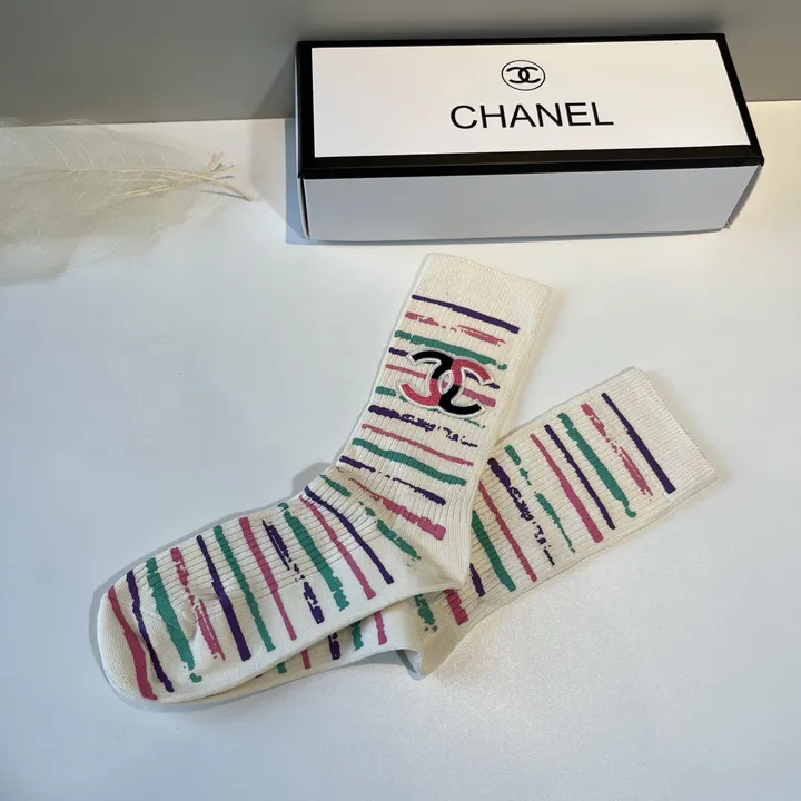 スーパーコピー シャネル 靴下