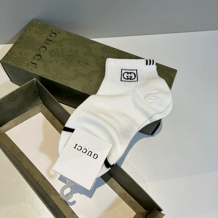 スーパーコピー グッチ 靴下