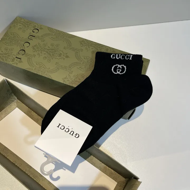 スーパーコピー グッチ 靴下