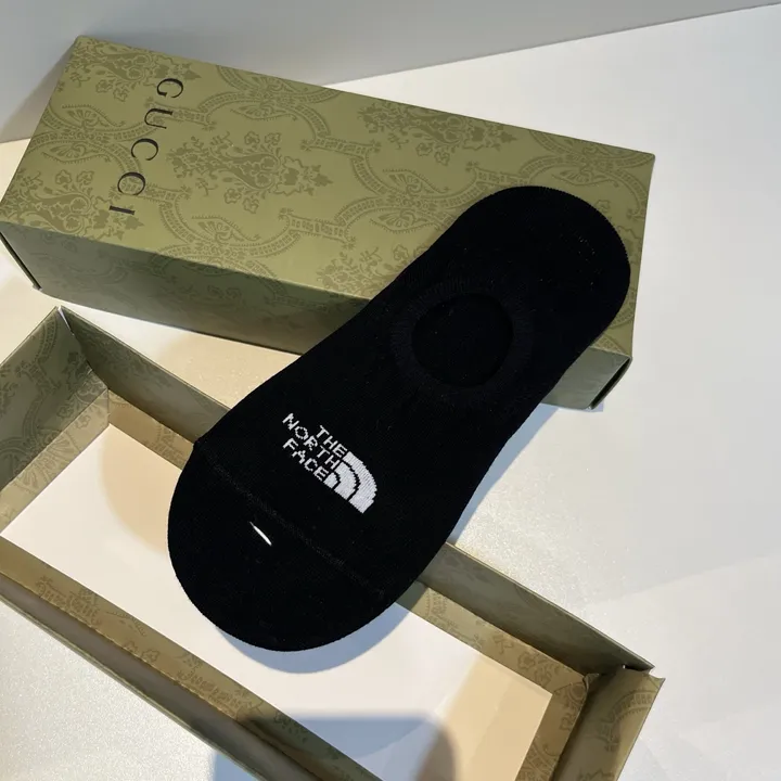 スーパーコピー グッチ 靴下