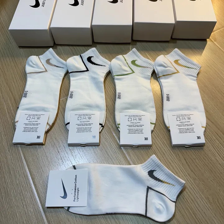 スーパーコピー ナイキ 靴下
