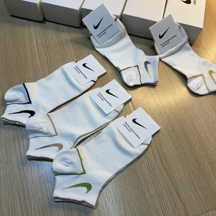 スーパーコピー ナイキ 靴下