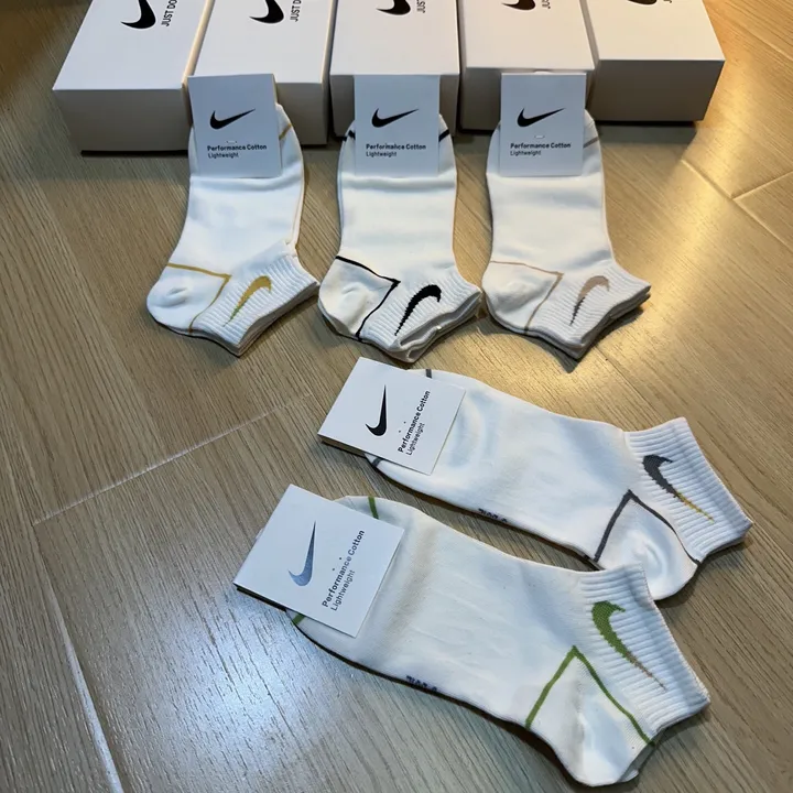 スーパーコピー ナイキ 靴下