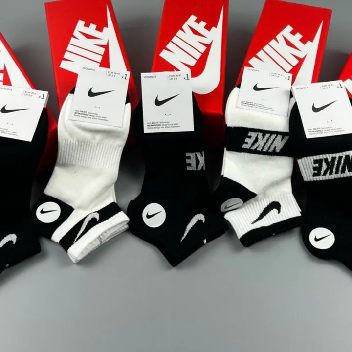 スーパーコピー ナイキ 靴下