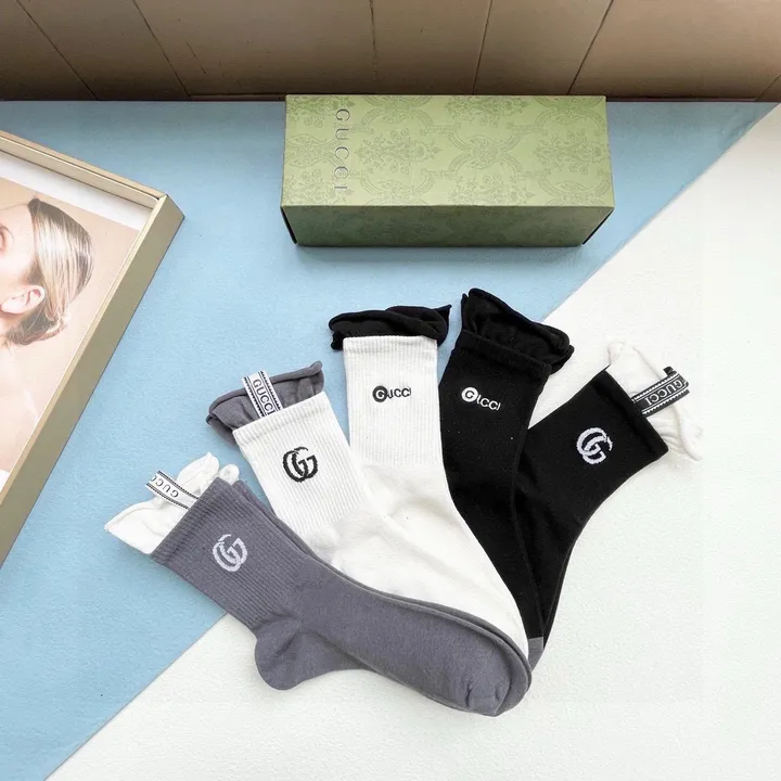 スーパーコピー グッチ 靴下
