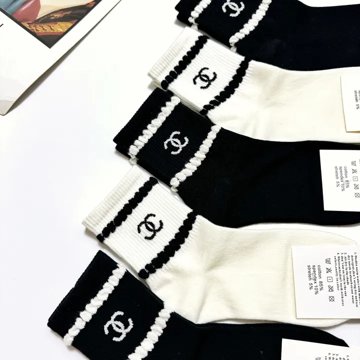 スーパーコピー シャネル 靴下