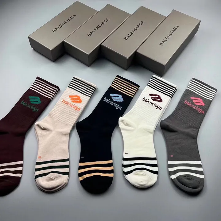 スーパーコピー バレンシアガ 靴下