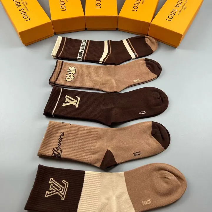 スーパーコピー ルイヴィトン 靴下