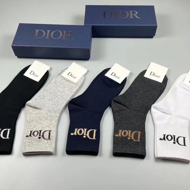 スーパーコピー ディオール 靴下