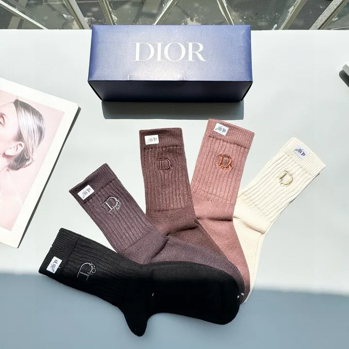 スーパーコピー ディオール 靴下
