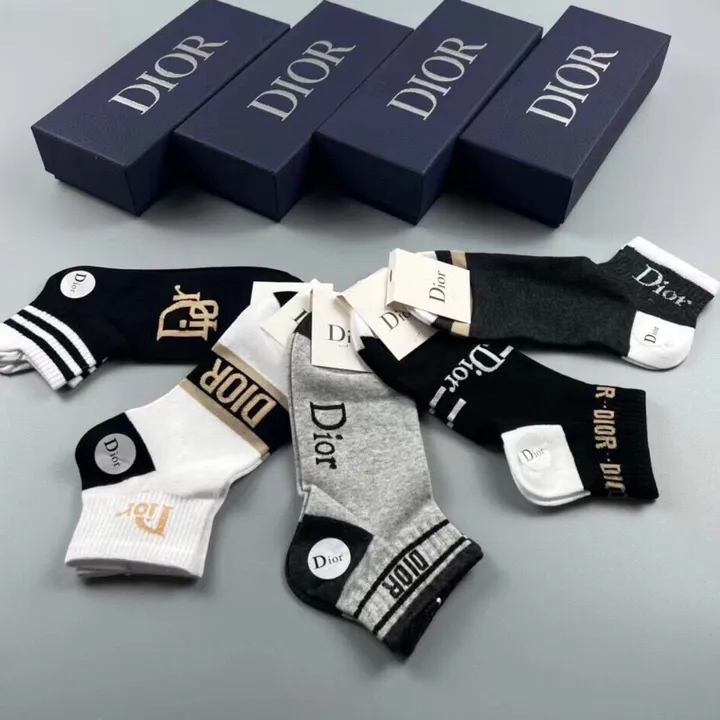 スーパーコピー ディオール 靴下