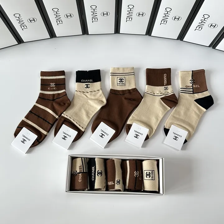 スーパーコピー シャネル 靴下