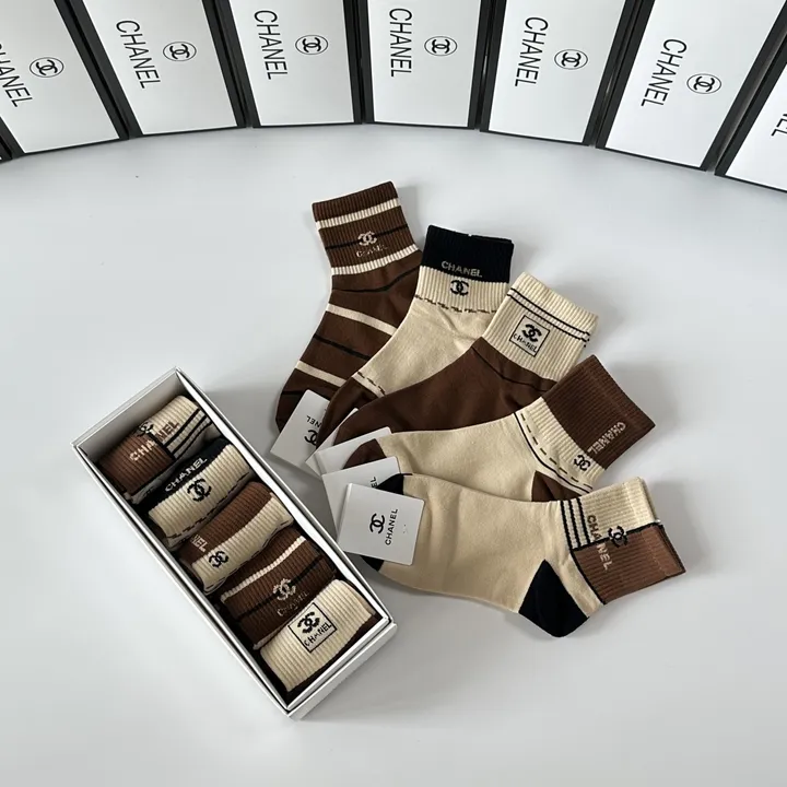 スーパーコピー シャネル 靴下