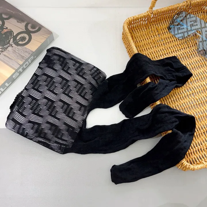 スーパーコピー ヴェルサーチ 靴下