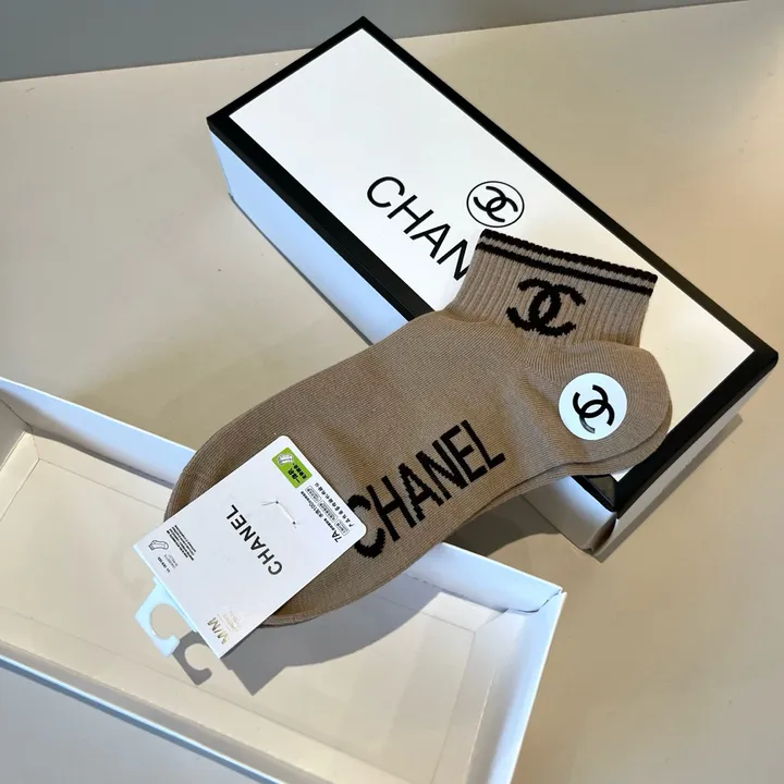 スーパーコピー シャネル 靴下