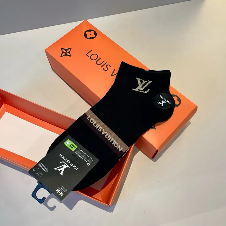 スーパーコピー ルイヴィトン 靴下