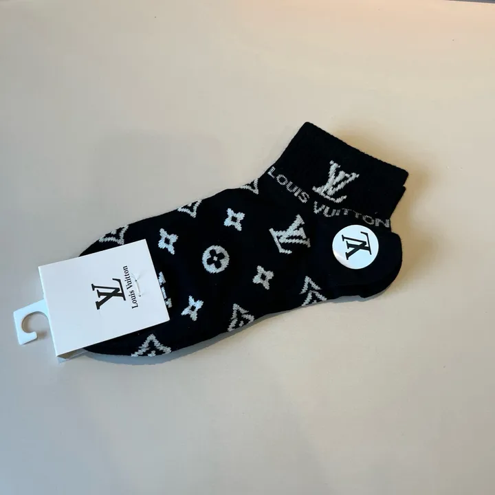 スーパーコピー ルイヴィトン 靴下