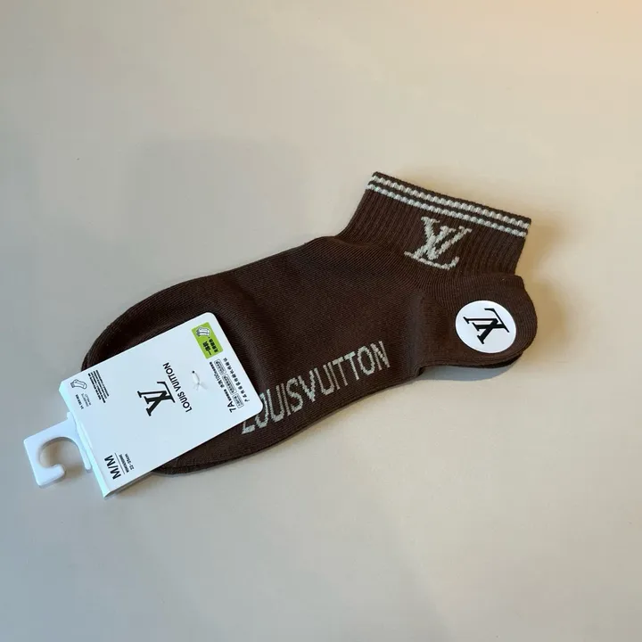 スーパーコピー ルイヴィトン 靴下