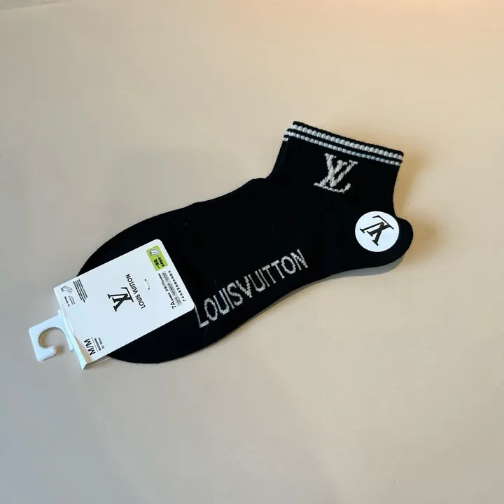 スーパーコピー ルイヴィトン 靴下