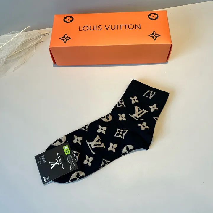 スーパーコピー ルイヴィトン 靴下
