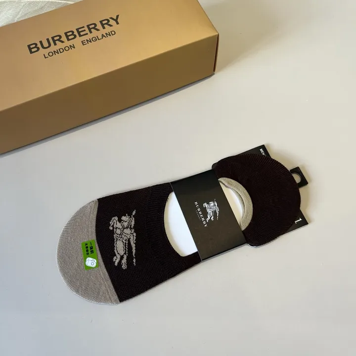 スーパーコピー プラダ 靴下