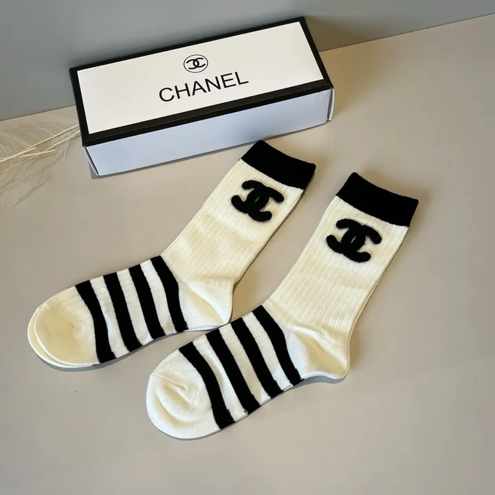 スーパーコピー シャネル 靴下