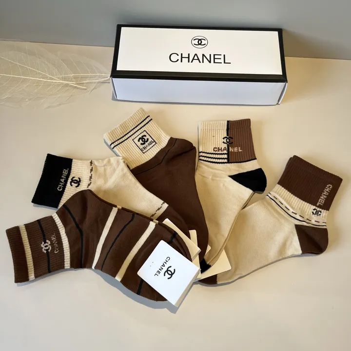スーパーコピー シャネル 靴下