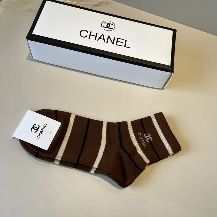 スーパーコピー シャネル 靴下