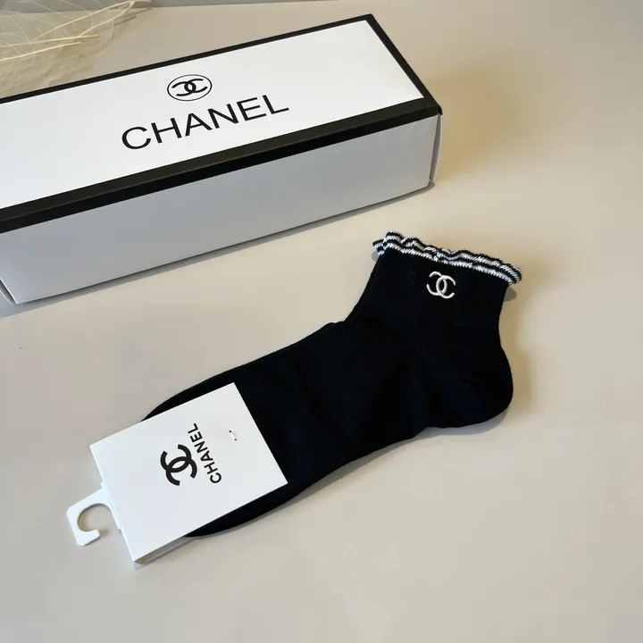 スーパーコピー シャネル 靴下