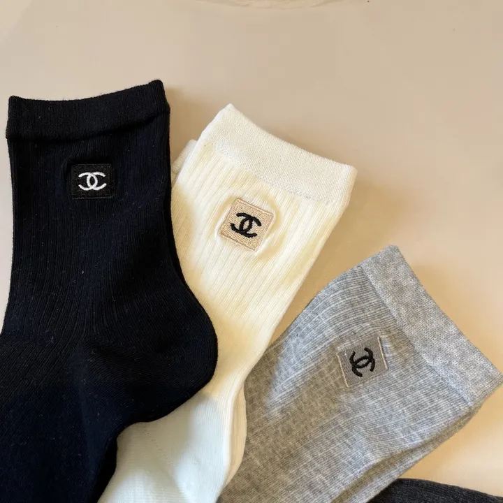 スーパーコピー シャネル 靴下