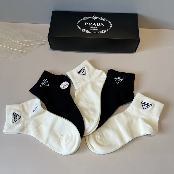 スーパーコピー シャネル 靴下