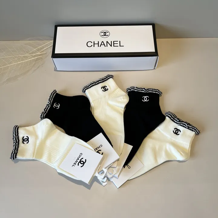 スーパーコピー シャネル 靴下