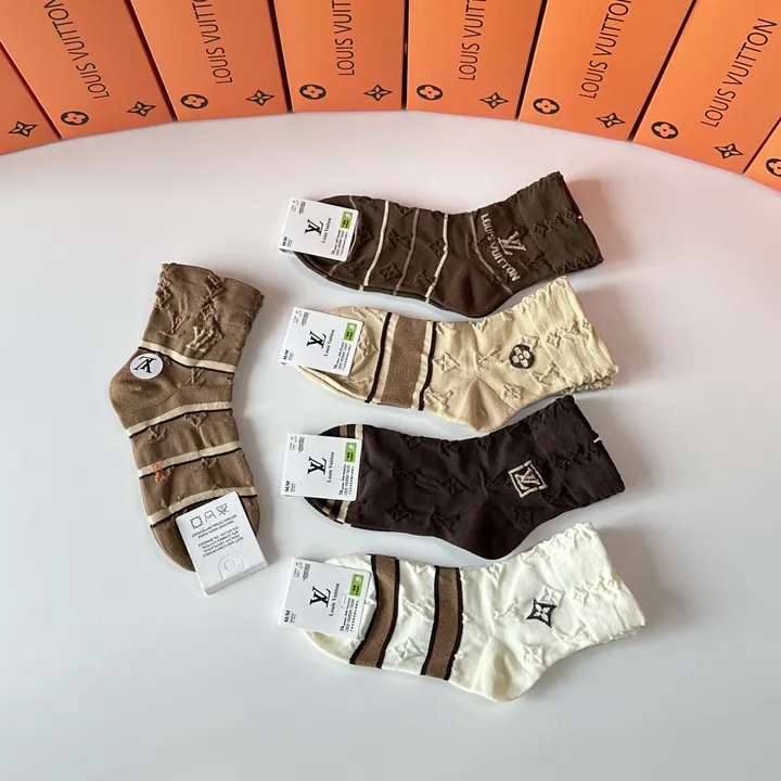 スーパーコピー ルイヴィトン 靴下