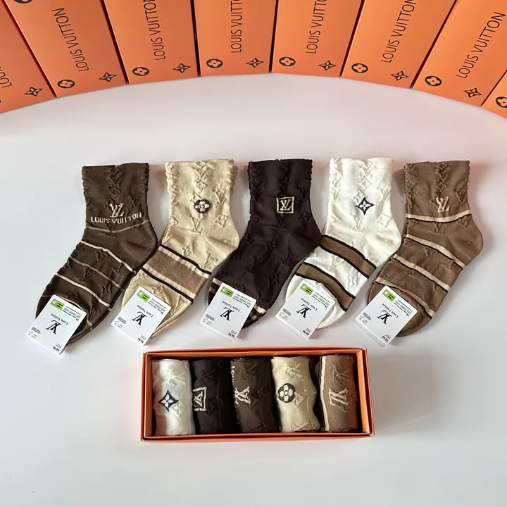 スーパーコピー ルイヴィトン 靴下