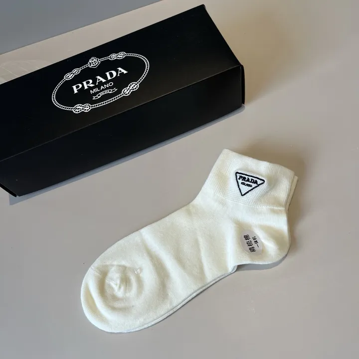 スーパーコピー シャネル 靴下