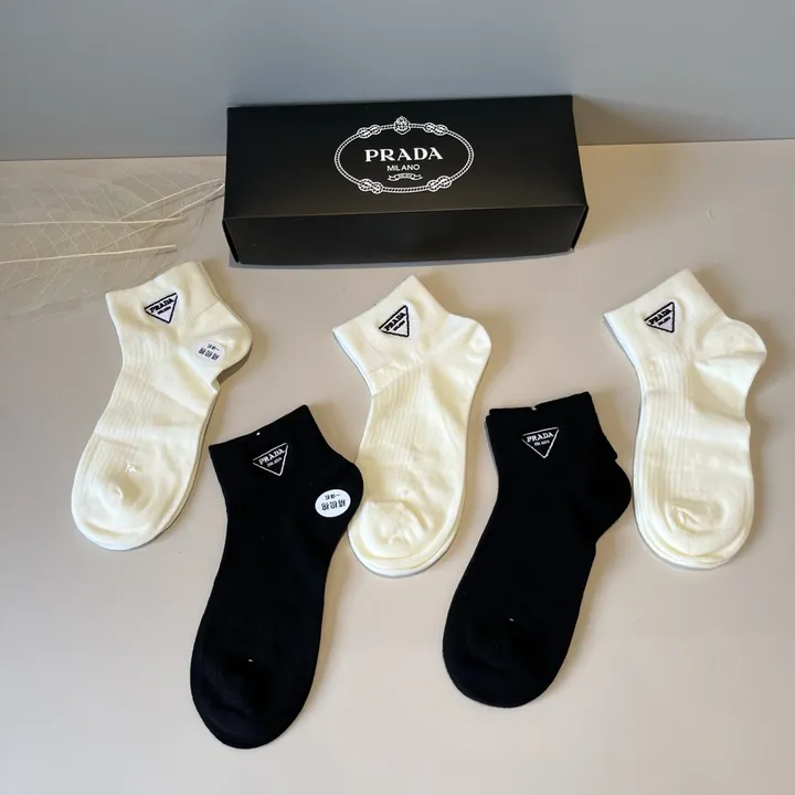 スーパーコピー シャネル 靴下