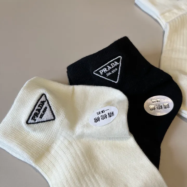 スーパーコピー シャネル 靴下