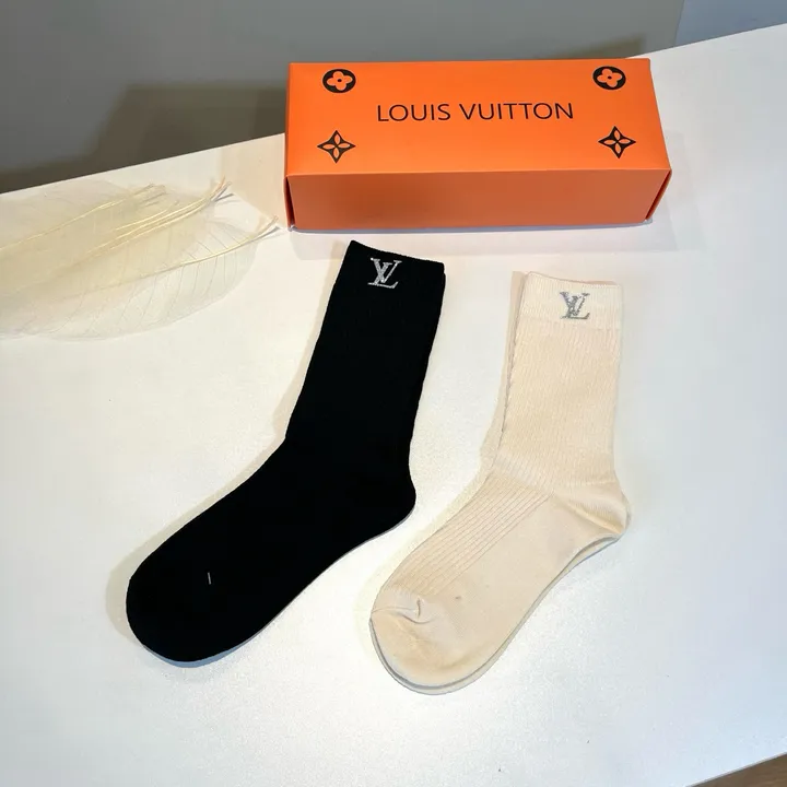 スーパーコピー ルイヴィトン 靴下