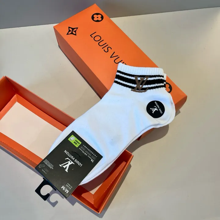 スーパーコピー ルイヴィトン 靴下