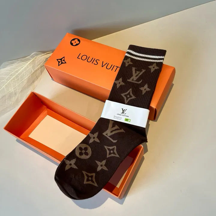スーパーコピー ルイヴィトン 靴下