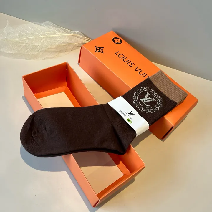 スーパーコピー ルイヴィトン 靴下